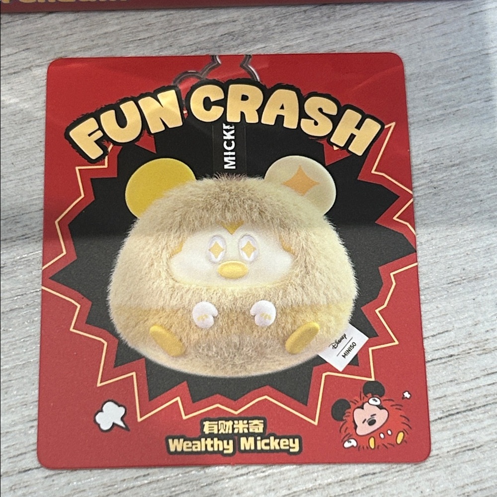 Miniso Fun Crash Mickey Mouse keychain pendant collectible WEALTHY MICKEY - Picture 3 of 4